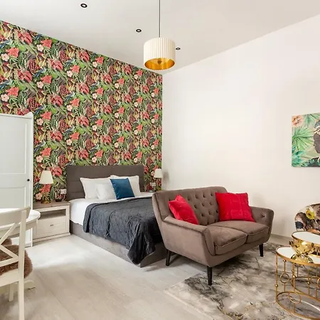 Lh Gallery Apartment *