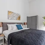 Lh Gallery Apartman *